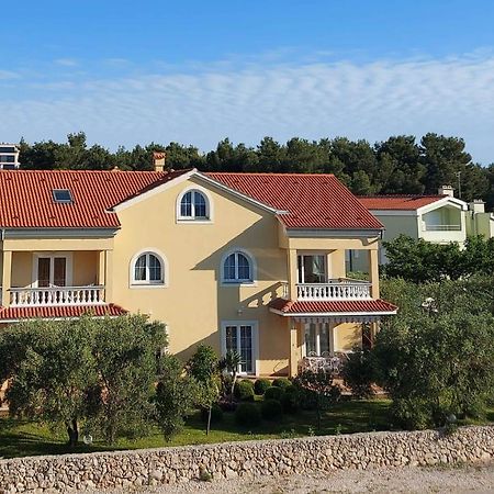 Apartmani Olea Krk Krk Town Exteriör bild