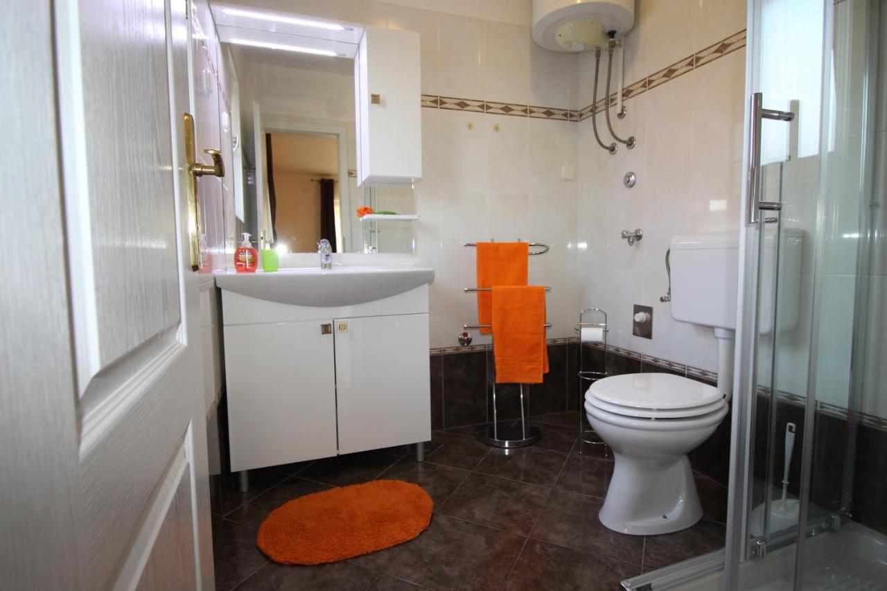 Apartmani Olea Krk Krk Town Exteriör bild
