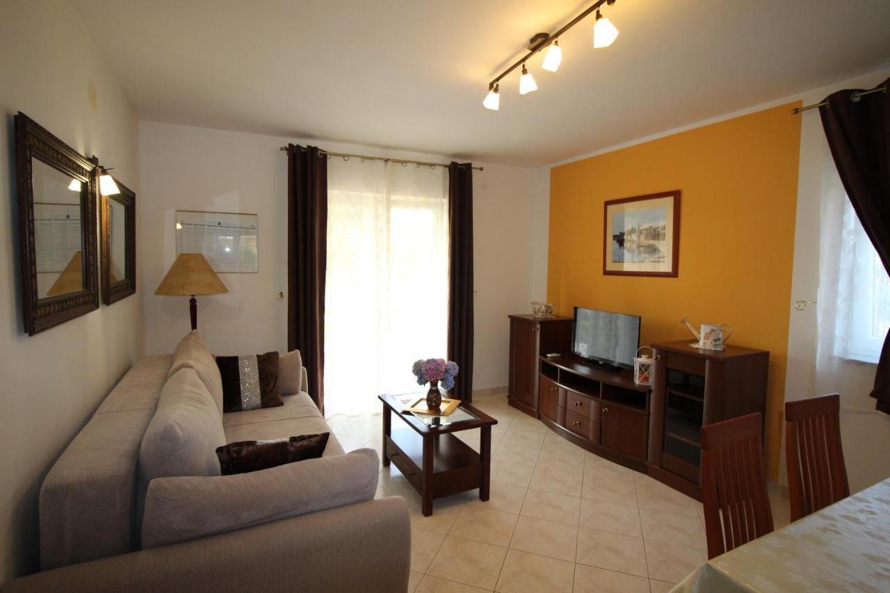 Apartmani Olea Krk Krk Town Exteriör bild