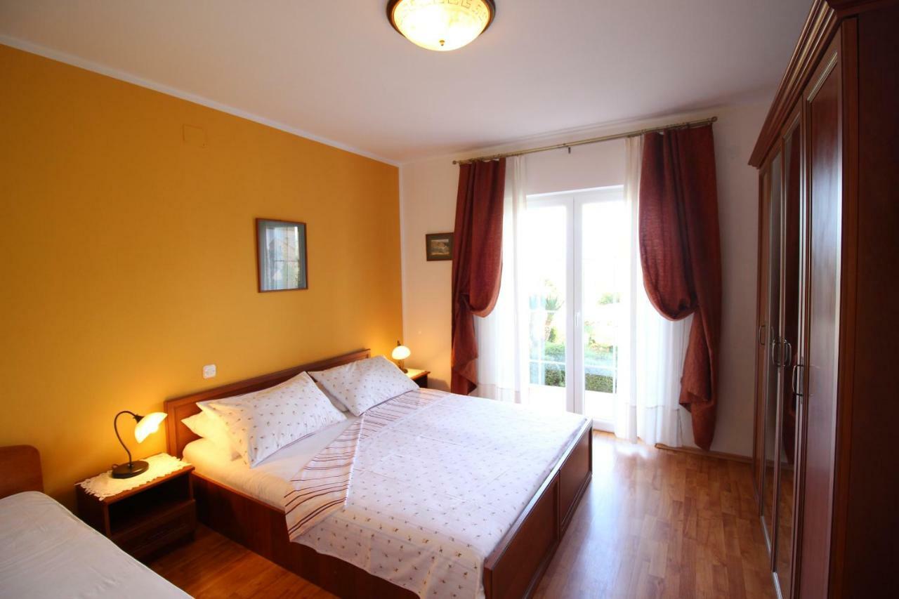 Apartmani Olea Krk Krk Town Exteriör bild